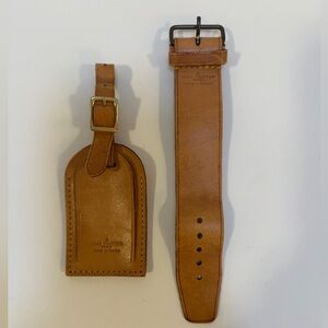 LV Authentic Leather Luggage Tag and Poignet Strap Set EUC